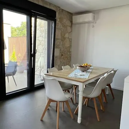 Exclusive New With Private Pool - 4br Hotel Néa Fókaia